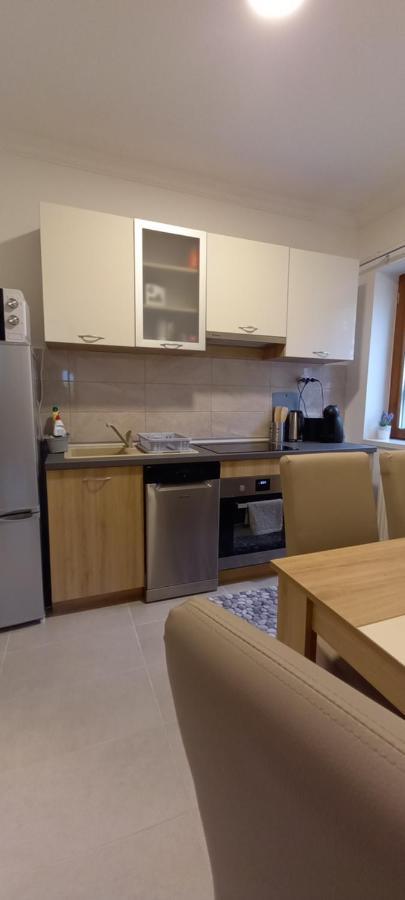 Megyeri Apartman Pócsmegyer Eksteriør bilde